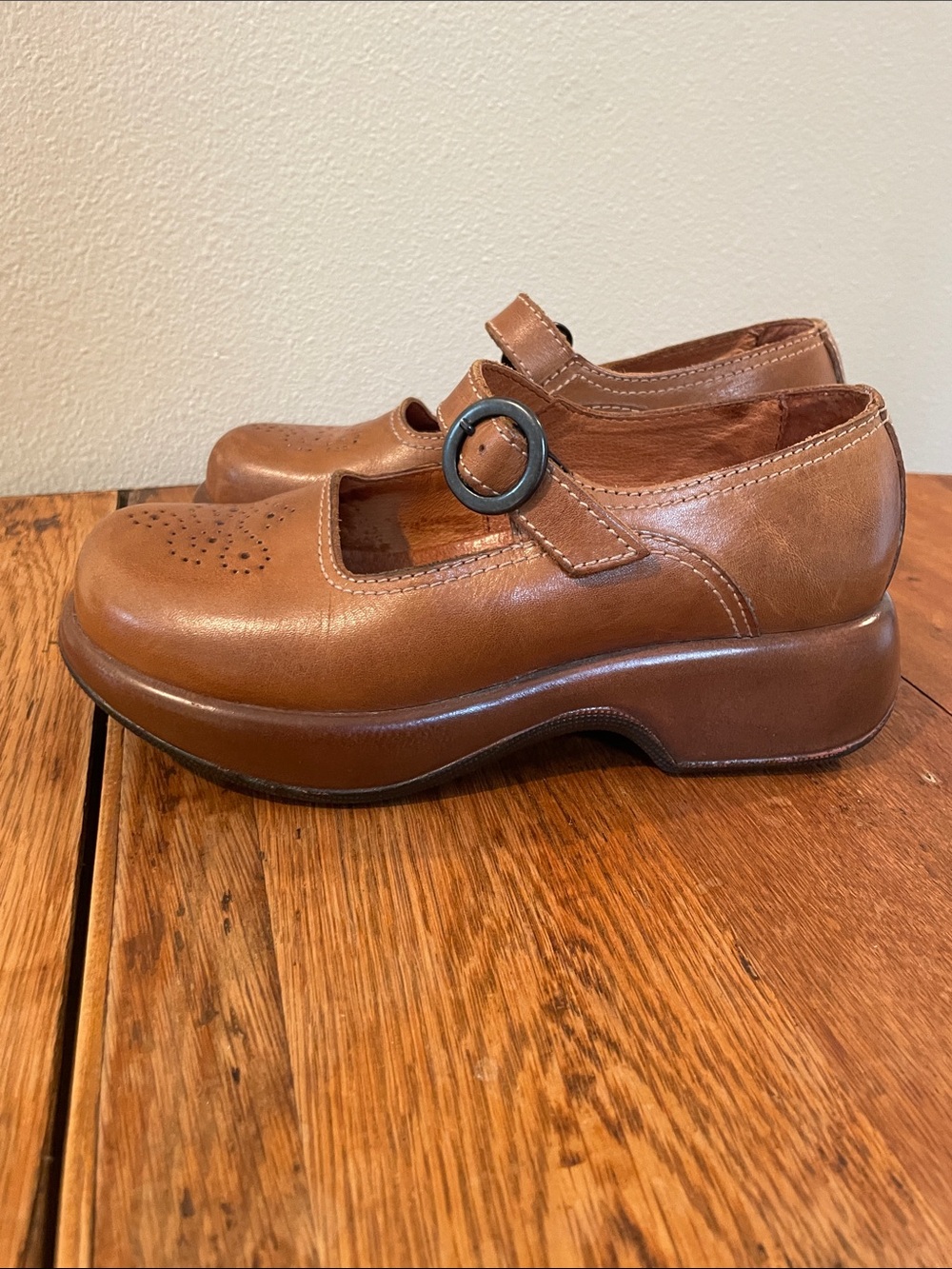 Vintage Dansko Leather Mary Jane Clogs — Brown Leather — Size 36 - Picture 6 of 9